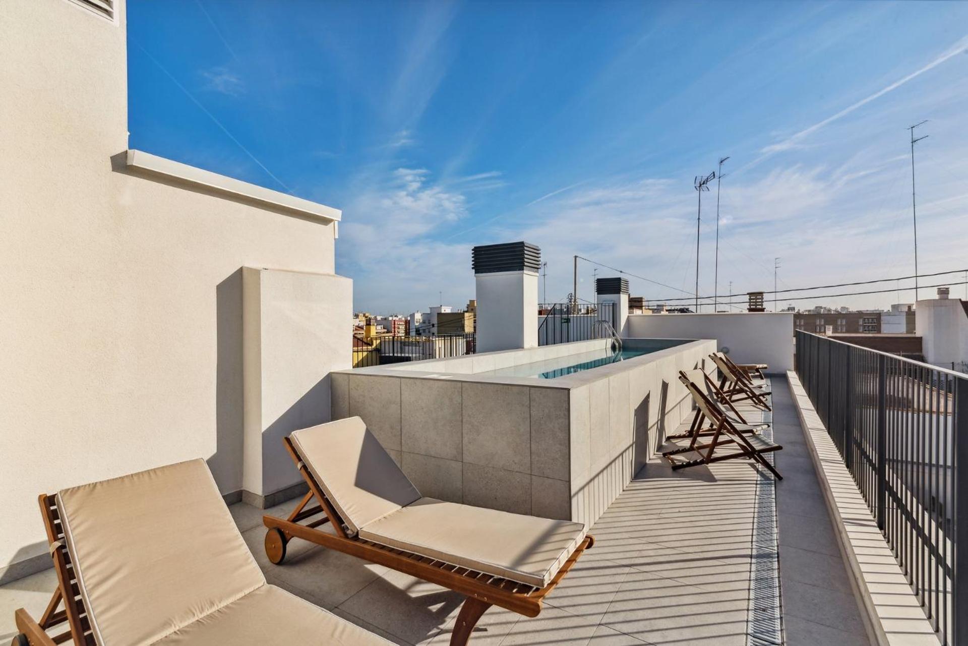 Limehome Valencia Carrer Del Pare Palau I Quer Екстер'єр фото