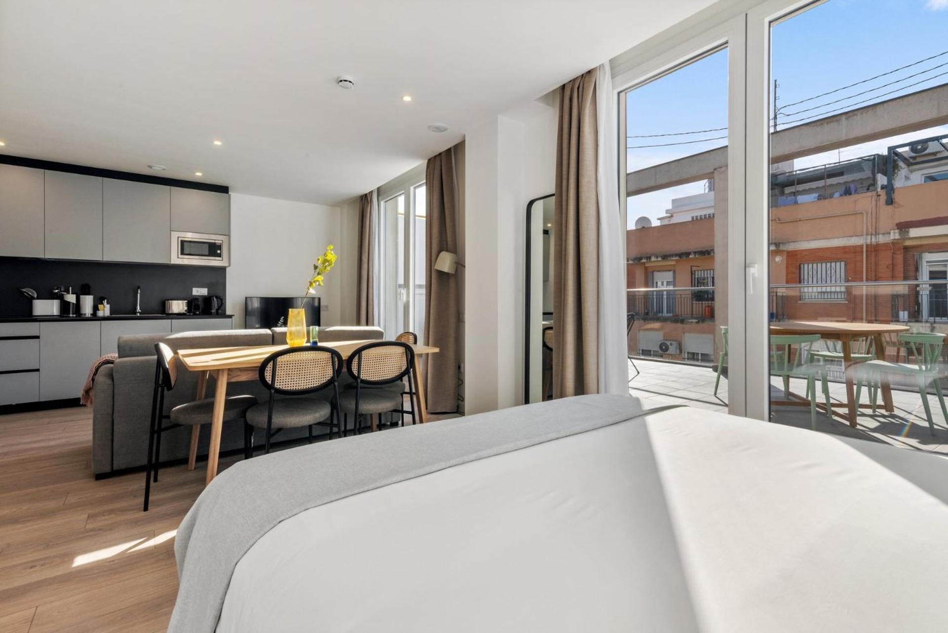 Limehome Valencia Carrer Del Pare Palau I Quer Екстер'єр фото