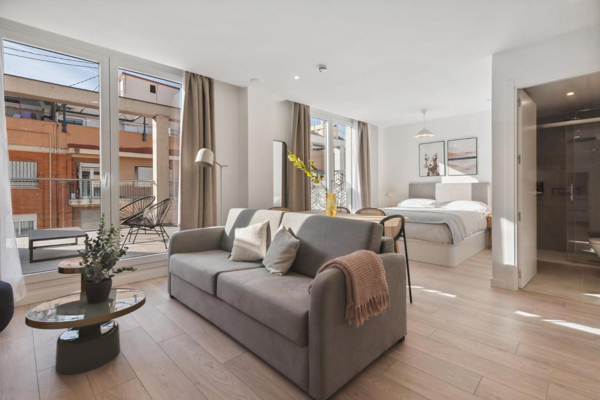 Limehome Valencia Carrer Del Pare Palau I Quer Екстер'єр фото