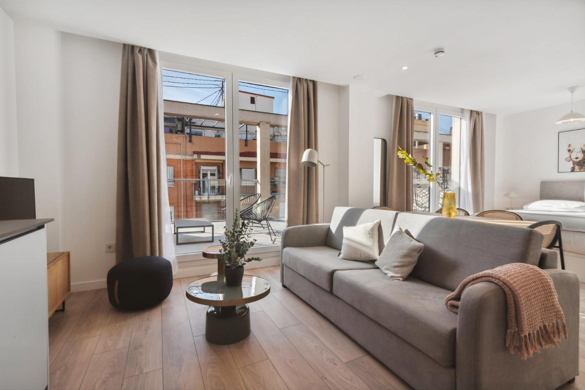 Limehome Valencia Carrer Del Pare Palau I Quer Екстер'єр фото