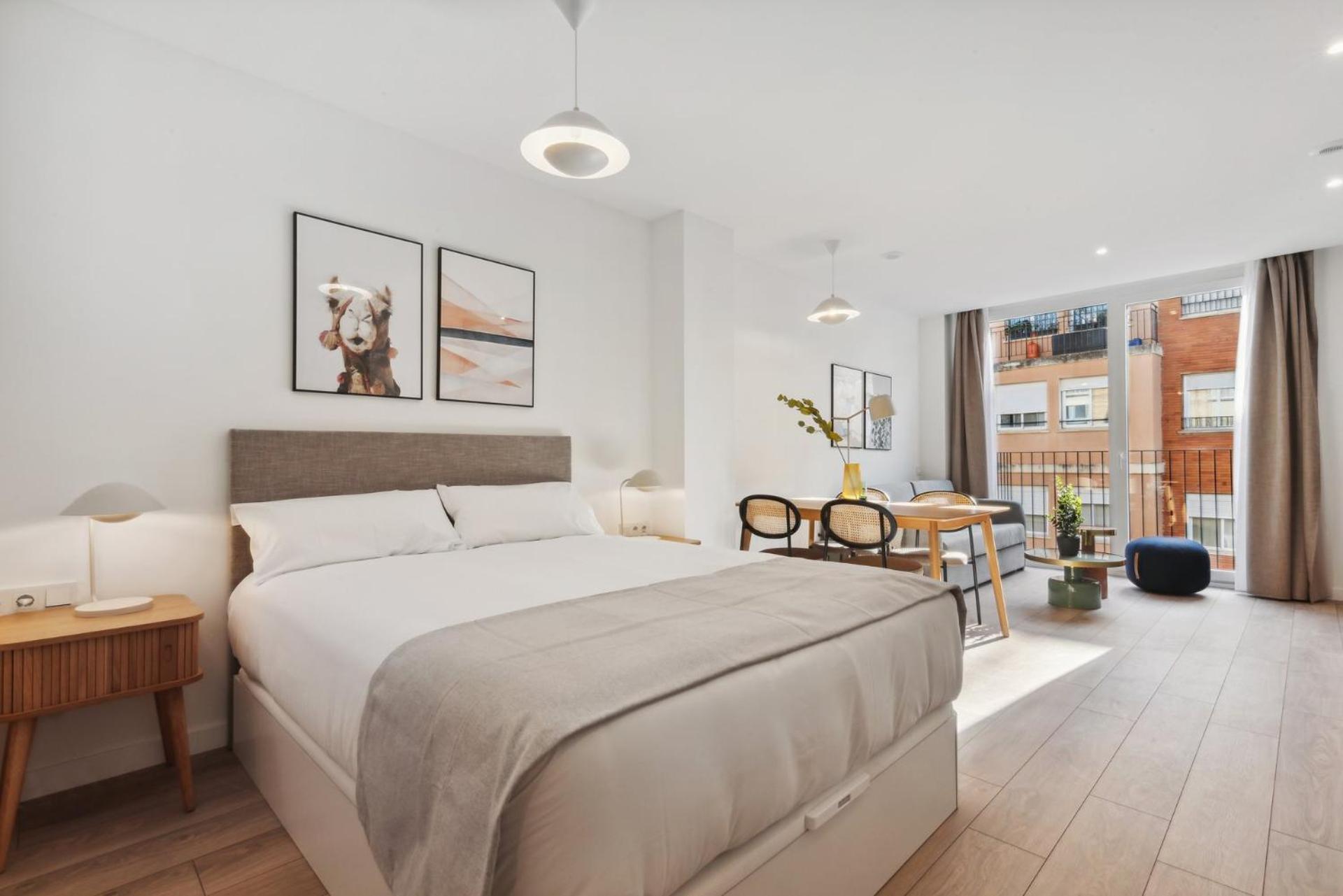 Limehome Valencia Carrer Del Pare Palau I Quer Екстер'єр фото