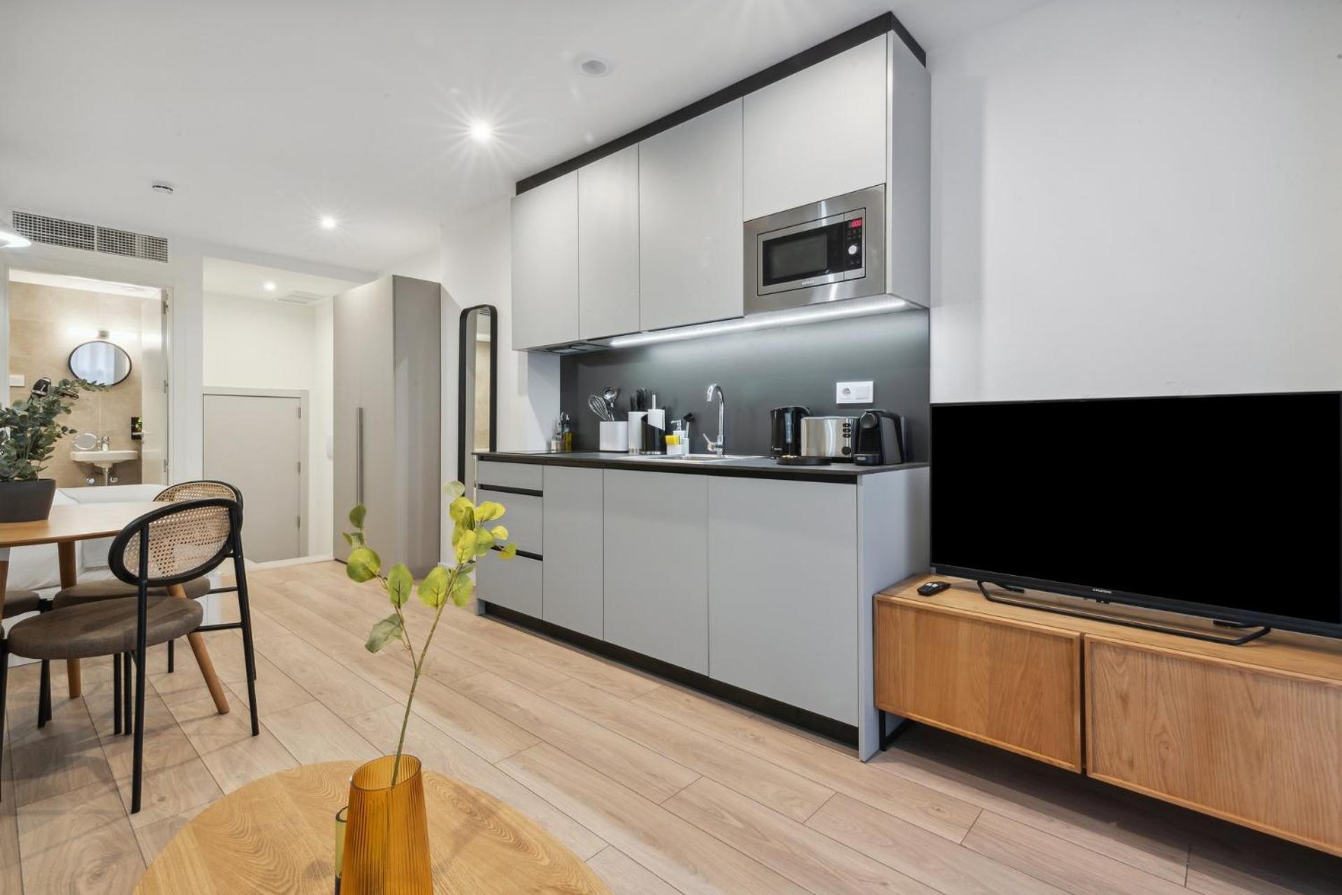 Limehome Valencia Carrer Del Pare Palau I Quer Екстер'єр фото