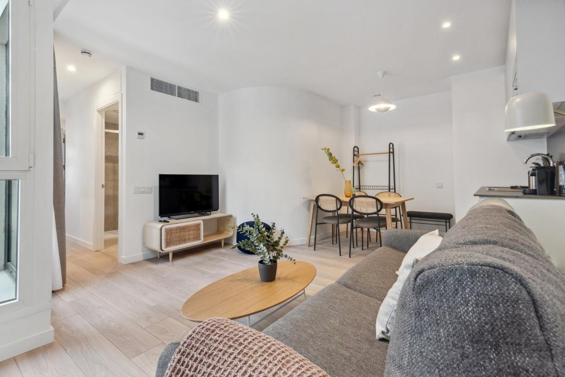 Limehome Valencia Carrer Del Pare Palau I Quer Екстер'єр фото